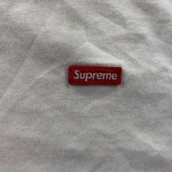 Supreme Mens T-Shirt Medium White Classic Short Sleeve Crew Neck FLAWS - Picture 12 of 16